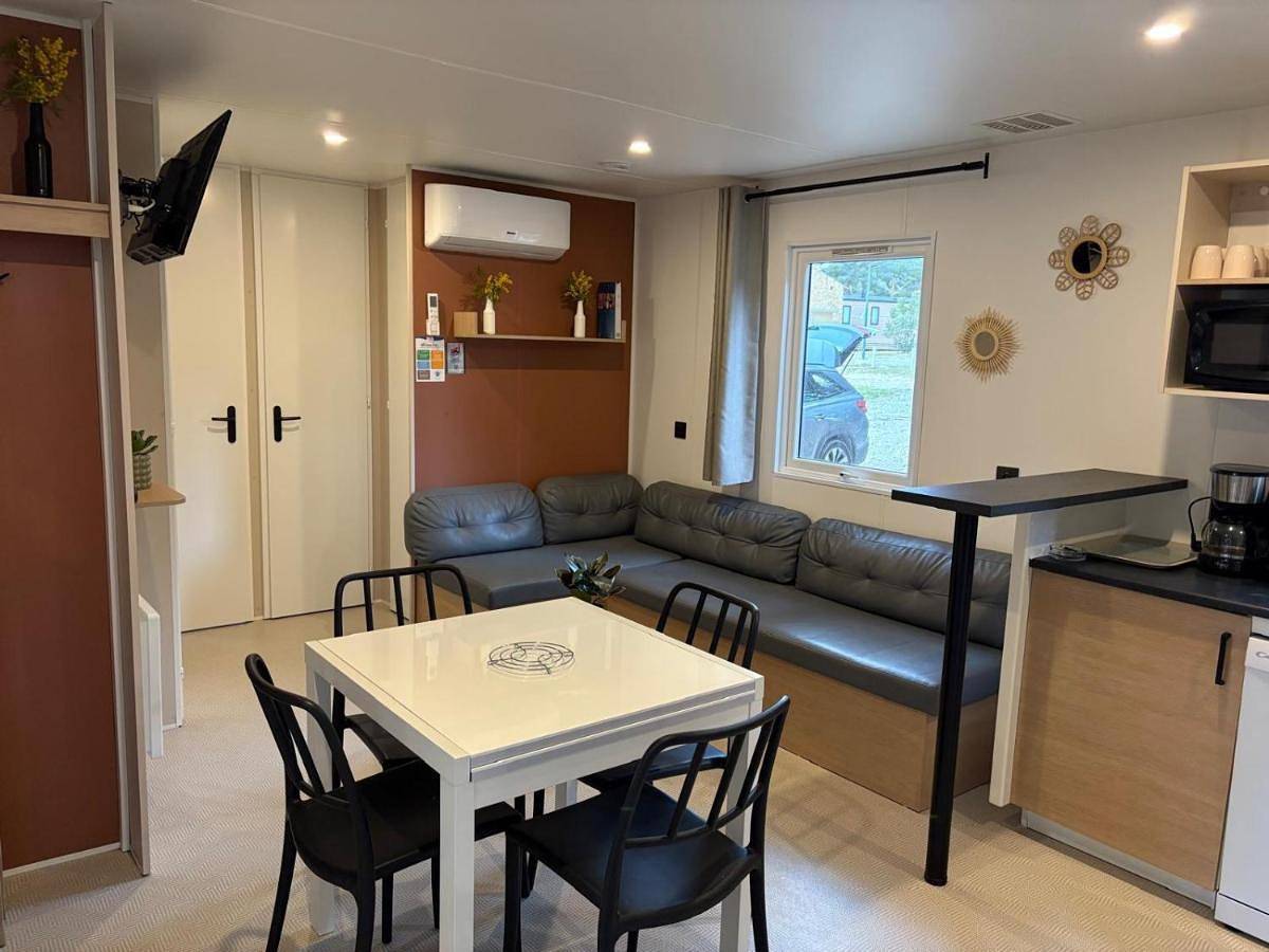 Mobilhome proche de la mer 6pers 3ch in Carry-le-Rouet, Côte méditerranéenne (France)