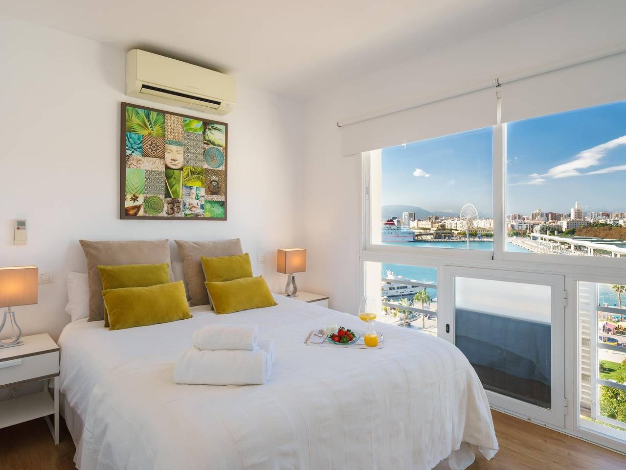 Entire holiday apartment, Lu&Cia Malaga Skyline in Playa de la Malagueta, Malaga