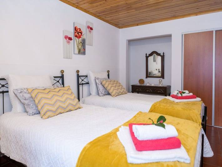 Location de vacances pour 4 personnes, avec jardin dans Furnas - 2