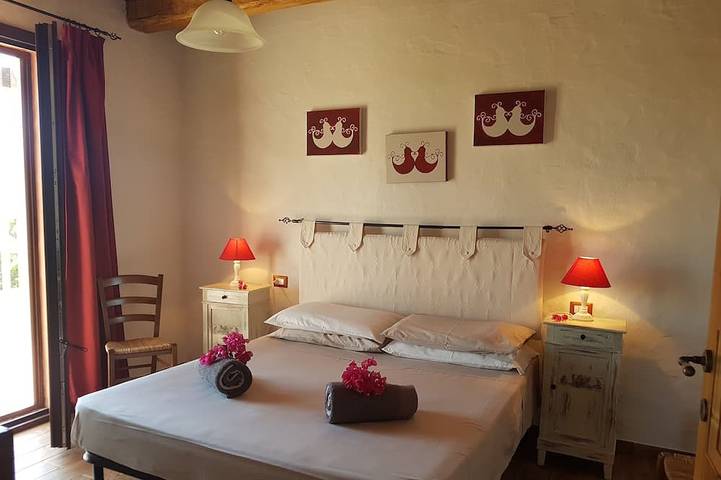 Frei stehendes Ferienhaus mit Meerblick in Sassari, Nurra