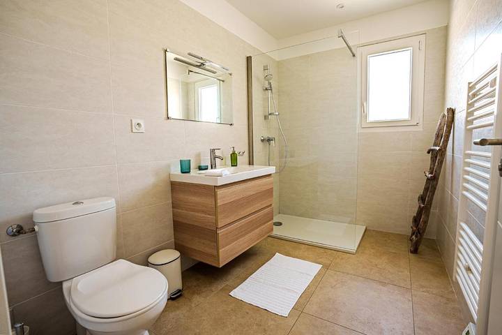 Location de vacances pour 8 personnes, avec piscine ainsi que terrasse et jardin, animaux acceptés dans Morta - 4