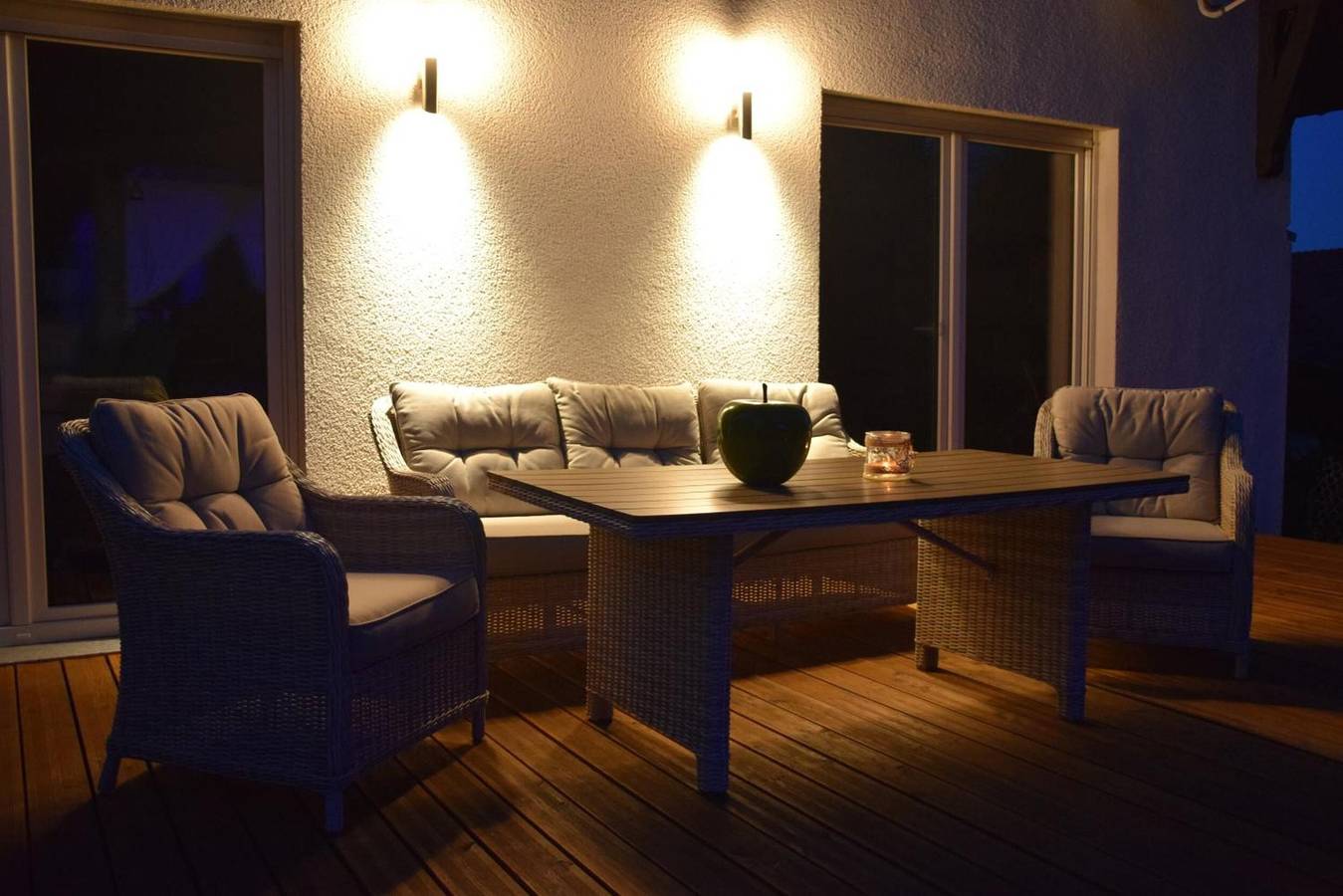 Ganze Wohnung, 'Superior - Ferienhaus Am Engelsbach' mit privatem Pool, Wlan und Klimaanlage in Leinatal, Rennsteig