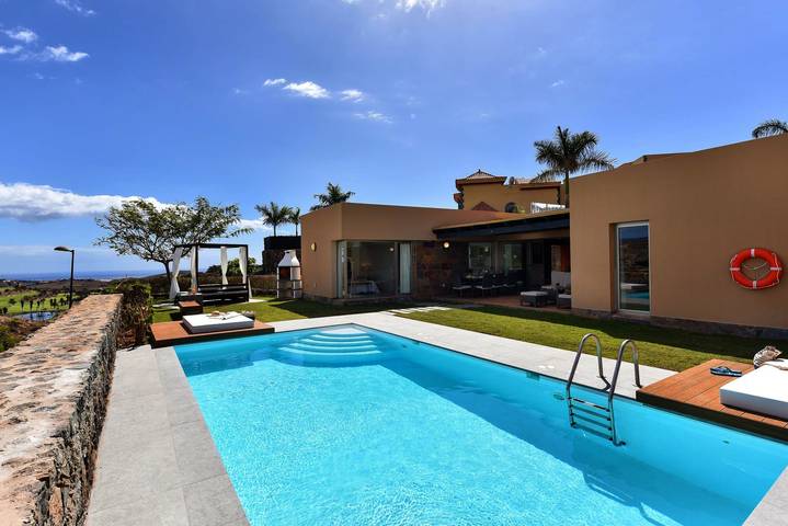 Holiday rental for 6 people, with terrace and garden in Salobre
