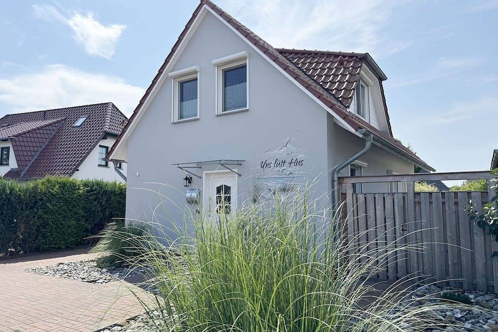 F: Ferienhaus Uns lütt Hus mit Sauna, Kamin & Terrasse - Ferienhaus Uns lütt Hus in Selliner See, Baabe