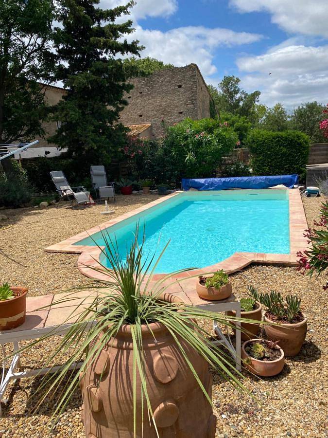 Maison de campagne pour 2 personnes, avec vue ainsi que piscine et jardin