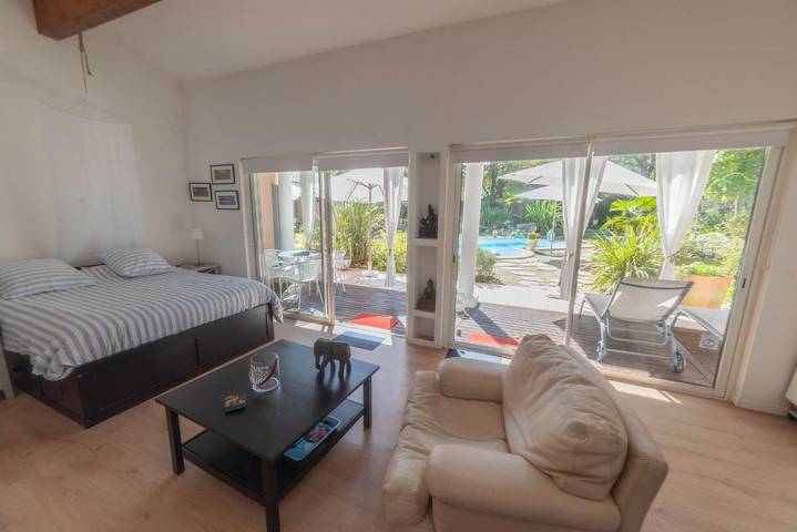Gîte pour 2 personnes, avec jardin ainsi que piscine et vue à Blanquefort - 4