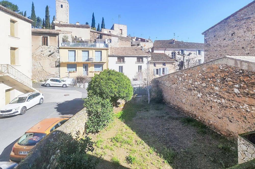 Beautiful home in Cessenon sur Orb with Wifi in Cessenon-sur-Orb, Mediterranean Coast (France)