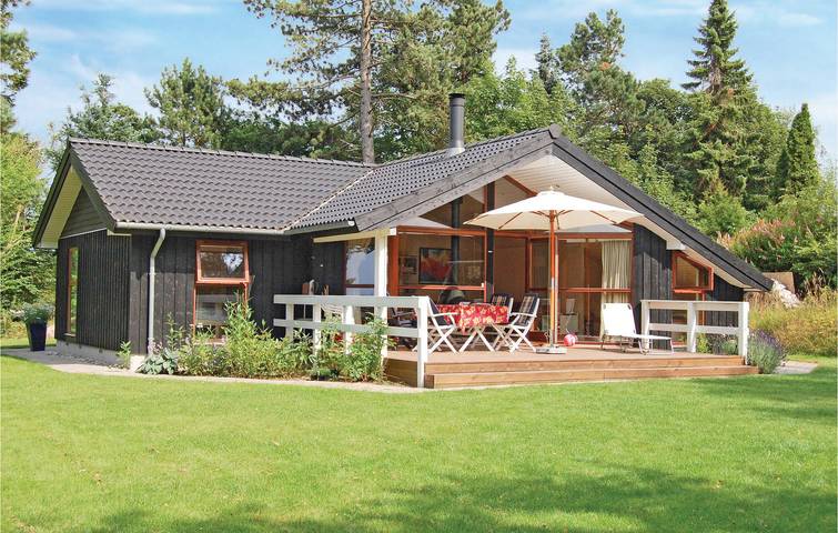 Ferienhaus für 8 Personen, mit Whirlpool und Terrasse