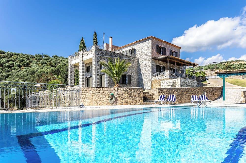Casa vacanza a Messenia a partire da 586€ a notte