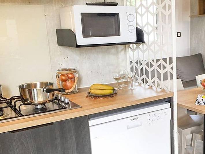 Camping pour 4 personnes, avec bassin pour enfant à Le Bois-Plage-en-Ré - 3