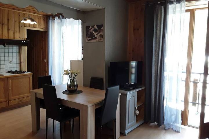 Location de vacances pour 6 personnes, avec balcon et jacuzzi, animaux acceptés dans Office De Tourisme De Termignon - 4