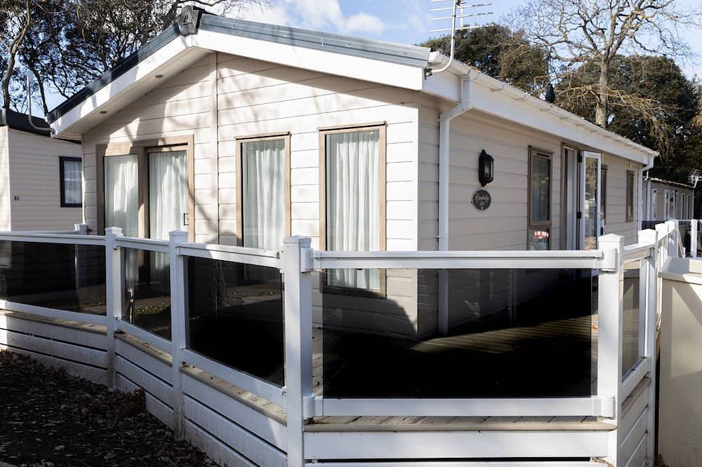 ''The Escape', Sandhills Holiday Park by the beach in Mudeford in Mudeford, Christchurch
