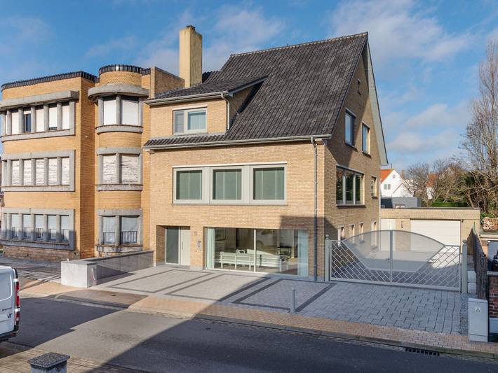 Ferienhaus für 11 Personen, mit Terrasse und Sauna in De Panne