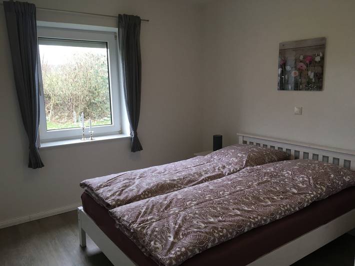 Ferienhaus für 5 Personen, mit Terrasse und Garten in Esgrus - 4