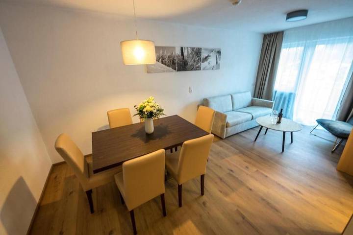 Ferienwohnung für 5 Personen, mit Balkon und Ausblick in Tösens - 3