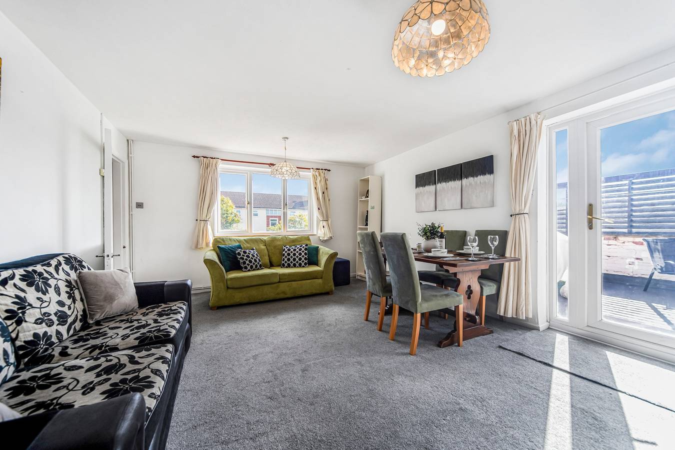 Entire holiday apartment, 3 Bed Apartment Sleeps 5 - Brookes - Tv & Wifi in Oxford, Oxfordshire