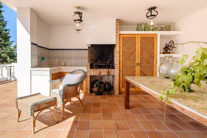 Fantástica casa de vacaciones con vistas al mar, piscina, terraza in Can Furnet, Santa Eulària des Riu