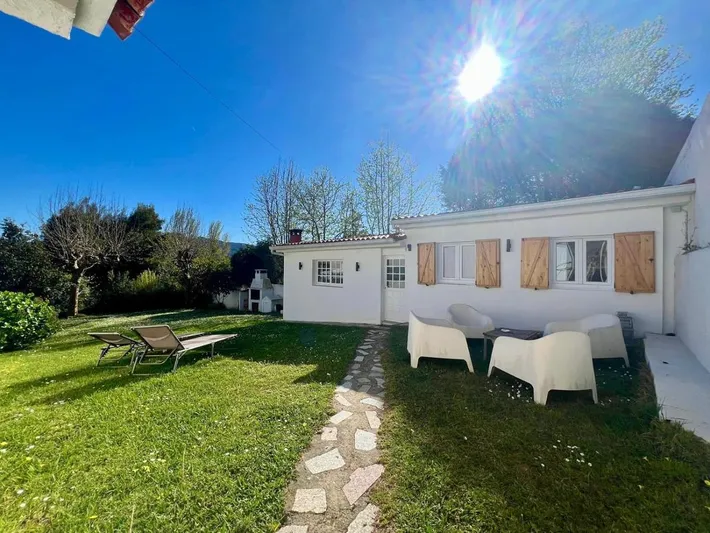 Casa de vacaciones para 5 personas, con vistas y jardín, Se admiten mascotas - 1