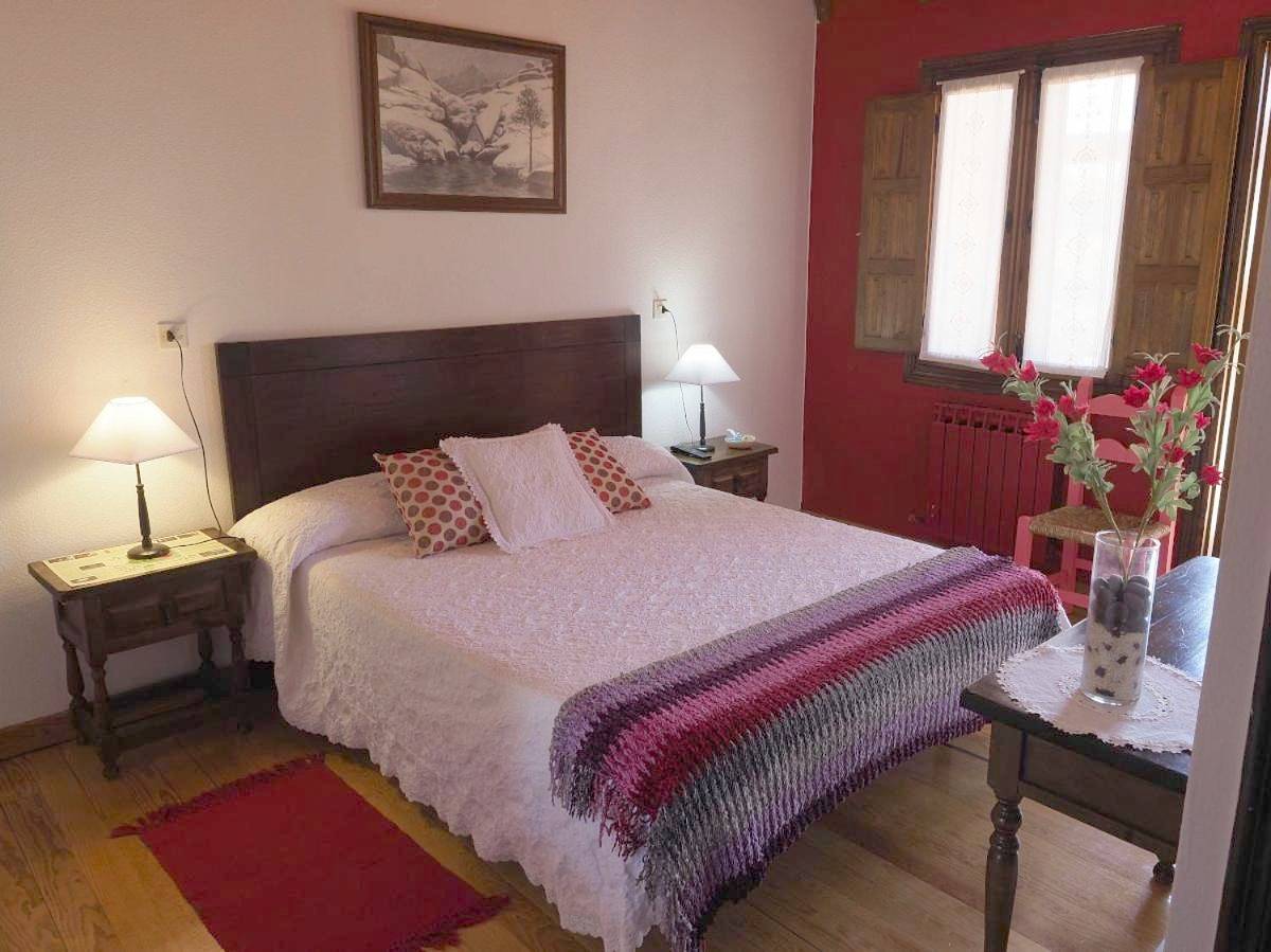 Hospedium Hostal Almanzor in Navarredonda de Gredos, Provincia de Ávila