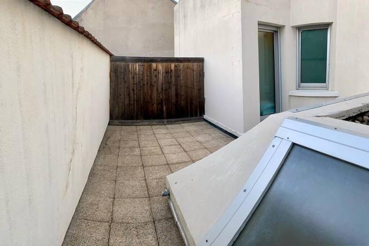 Gîte pour 5 personnes, avec terrasse à Cusset - 3