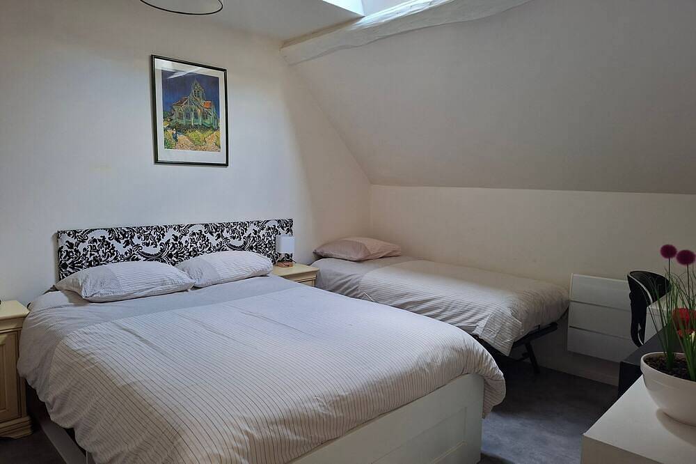 Maisonfrancolatine – House with Parking, Terrace, and Garden in Sainte-Maure-de-Touraine, Chinon region