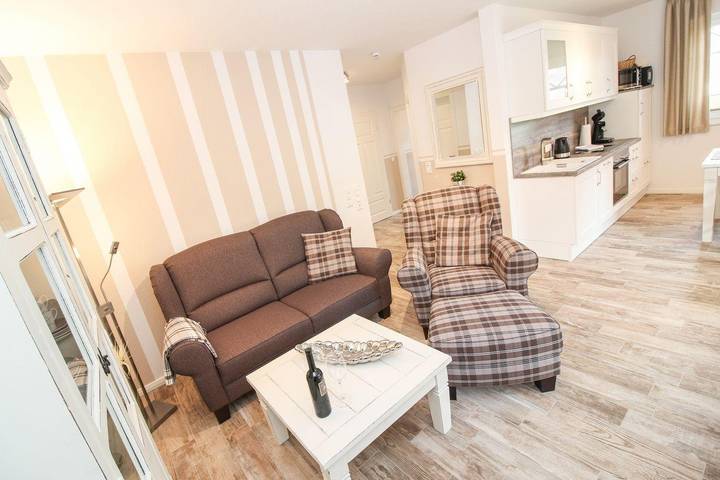 Ferienwohnung für 4 Personen, mit Terrasse und Garten in Krummhörn - 3