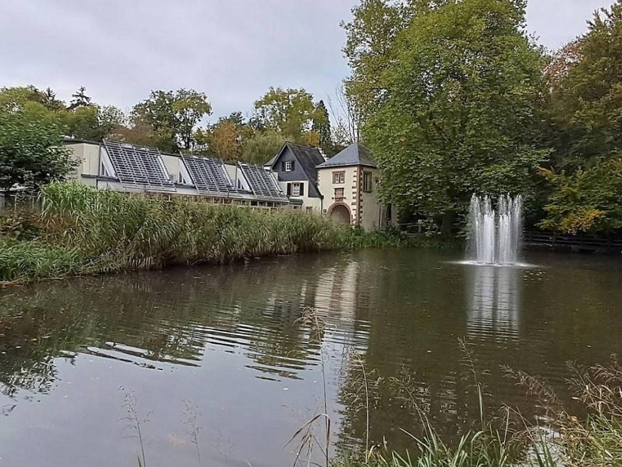 Ganze Ferienwohnung, Ferienwohnung Haupenthal - Appartement mit Terrasse in Illingen, Saarland