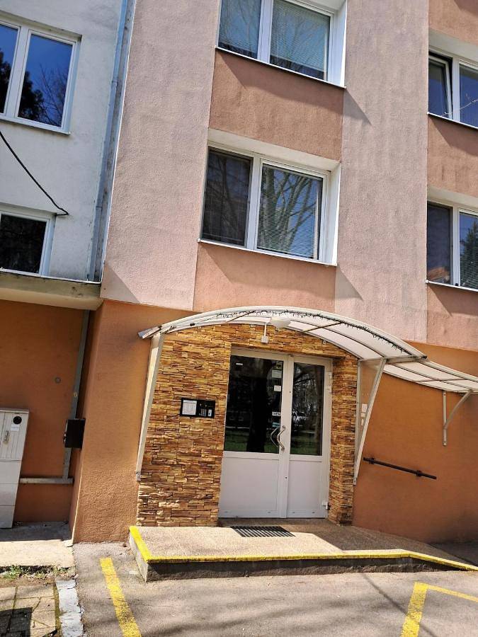 Gîte pour 6 personnes, avec balcon et vue à Prievidza - 4