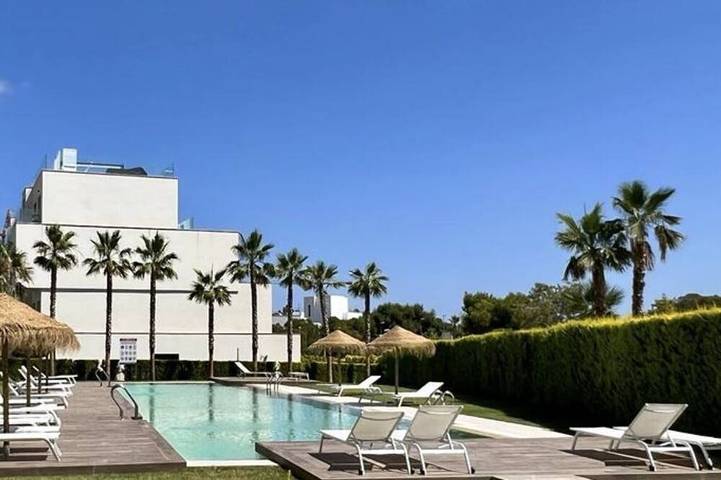 Holiday apartment for 6 people, with pool and balcony - 1