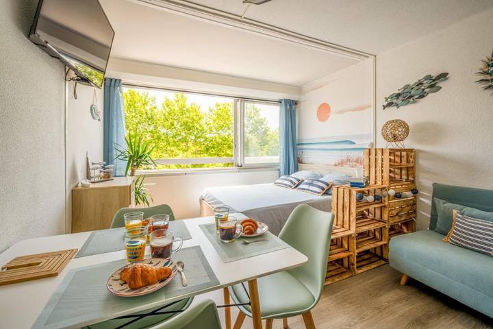 Gîte pour 3 personnes dans Plage du Grazel - 3