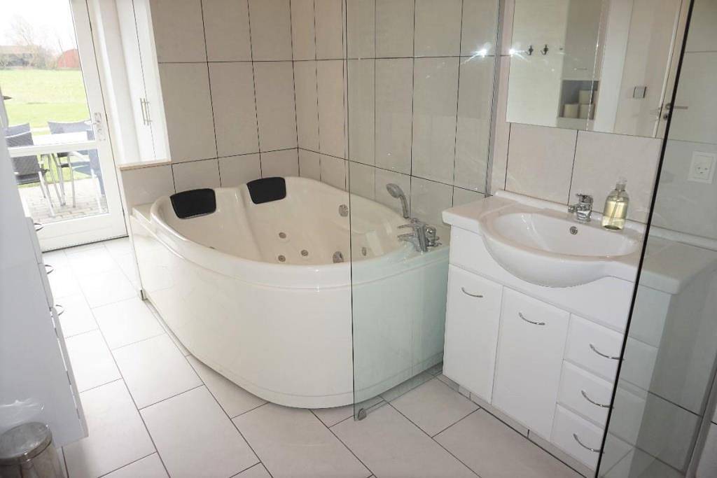 Stor ferielejlighed med spa/sauna 800m fra stranden i Kerteminde in Kerteminde, Kerteminde Kommune