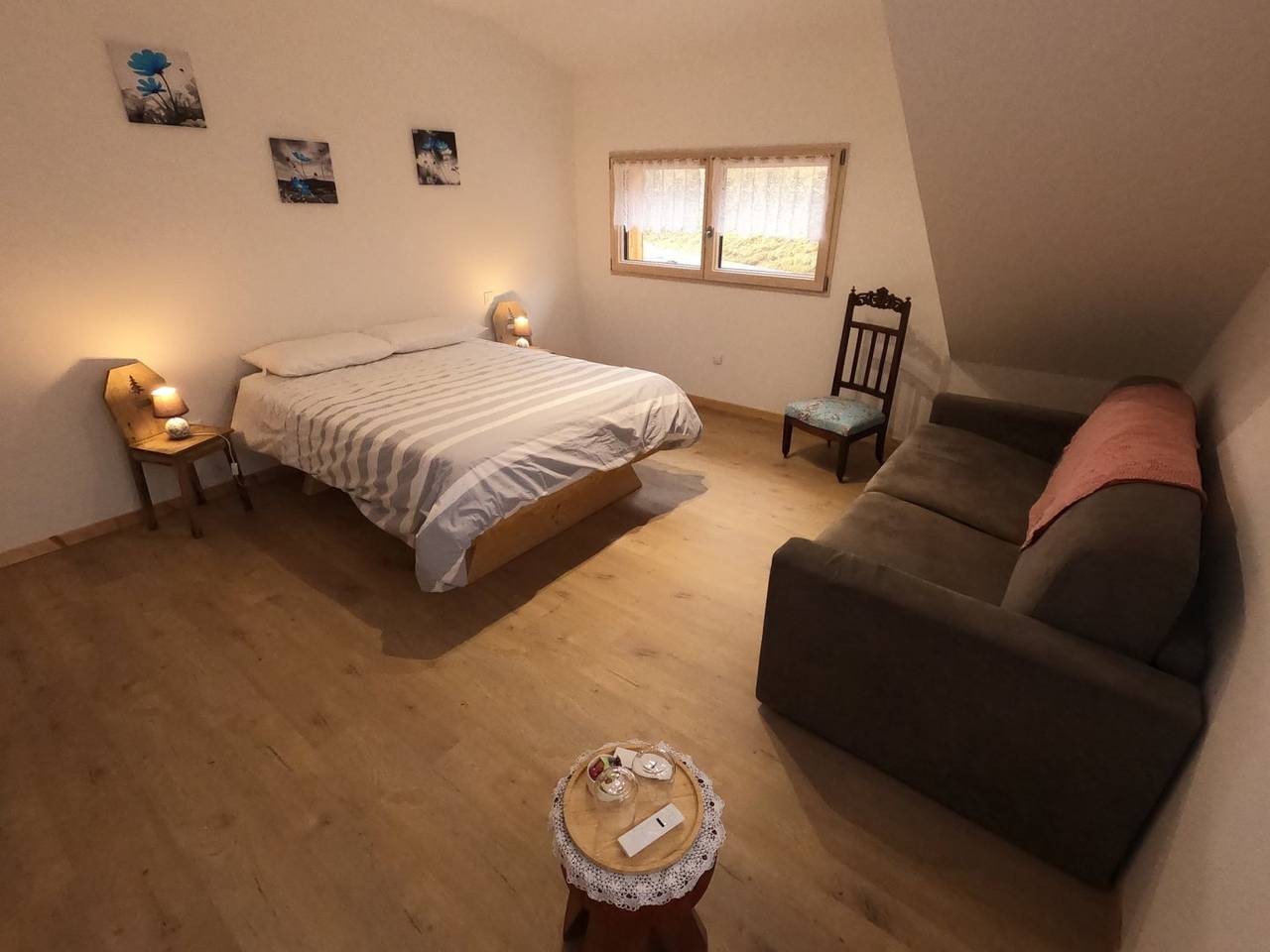 Chambres et tables d'hôtes - L'Alpine (à partir de 3 personnes) in Mouthe-Lac et Mont d’Or, Doubs