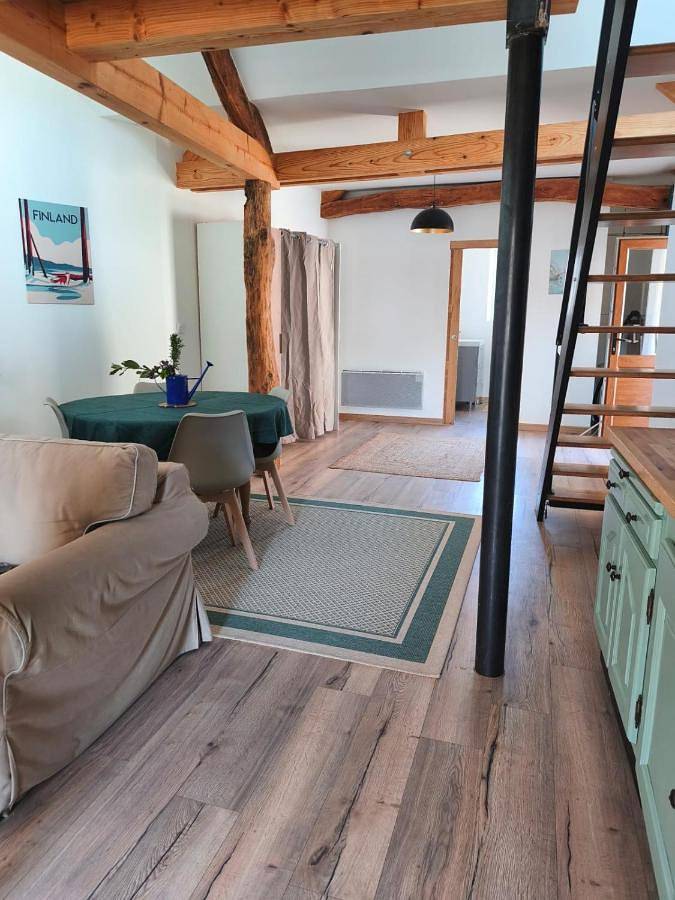 Gîte pour 2 personnes, avec balcon, animaux acceptés à Saint-Jean-de-Chevelu - 4