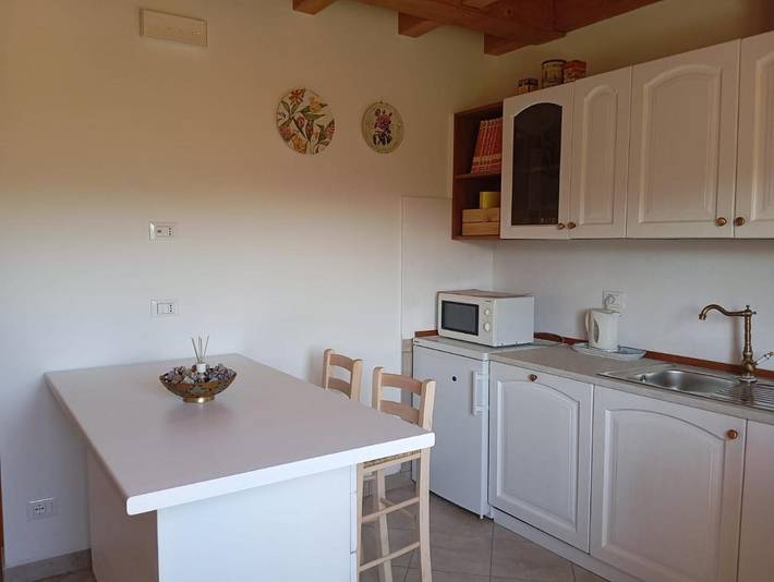 Gîte pour 5 personnes, avec piscine et jardin ainsi que vue et sauna à Prepotto
