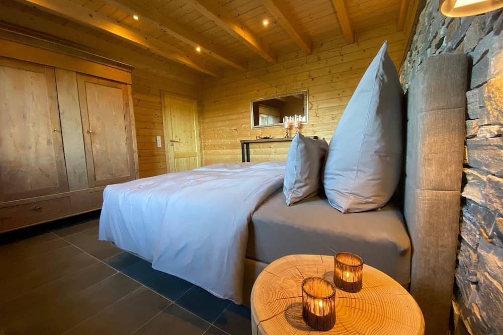 Eifelholzhaus Onkel Fritz mit Sauna und Whirlwanne - dein Wohlfühlort in der Eifel in Esch, Vulkaneifel