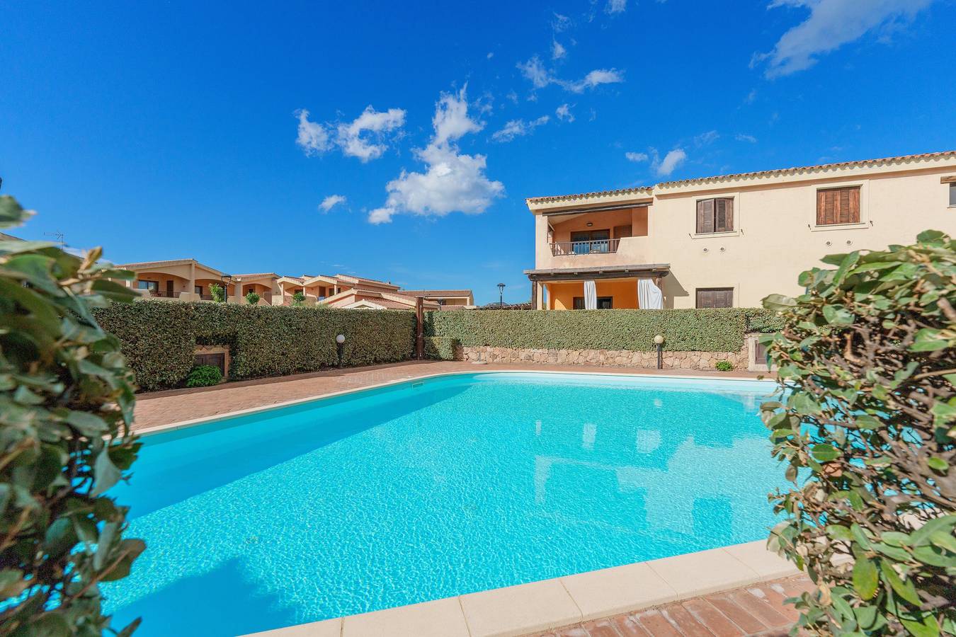 Appartamento intero, Appartamento 'Casa Vacanze Lampone' con piscina condivisa, terrazza e aria condizionata in Murta Maria, Gallura