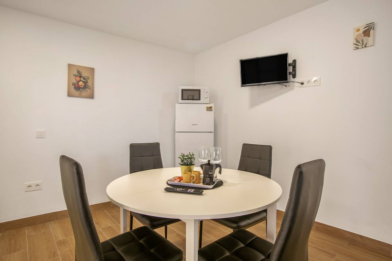 Ganze Wohnung, Ferienwohnung 'El Hierro' mit Meerblick und Wlan in Barrio de San Juan, La Victoria de Acentejo