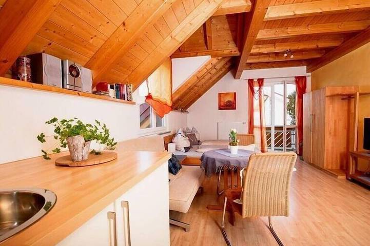 Appartement de vacances pour 3 personnes, avec jardin