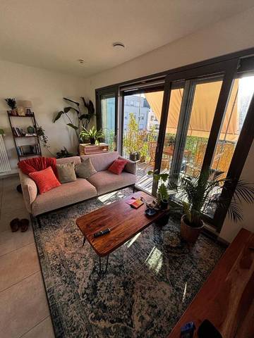 Gîte pour 4 personnes, avec balcon et vue à Differdange