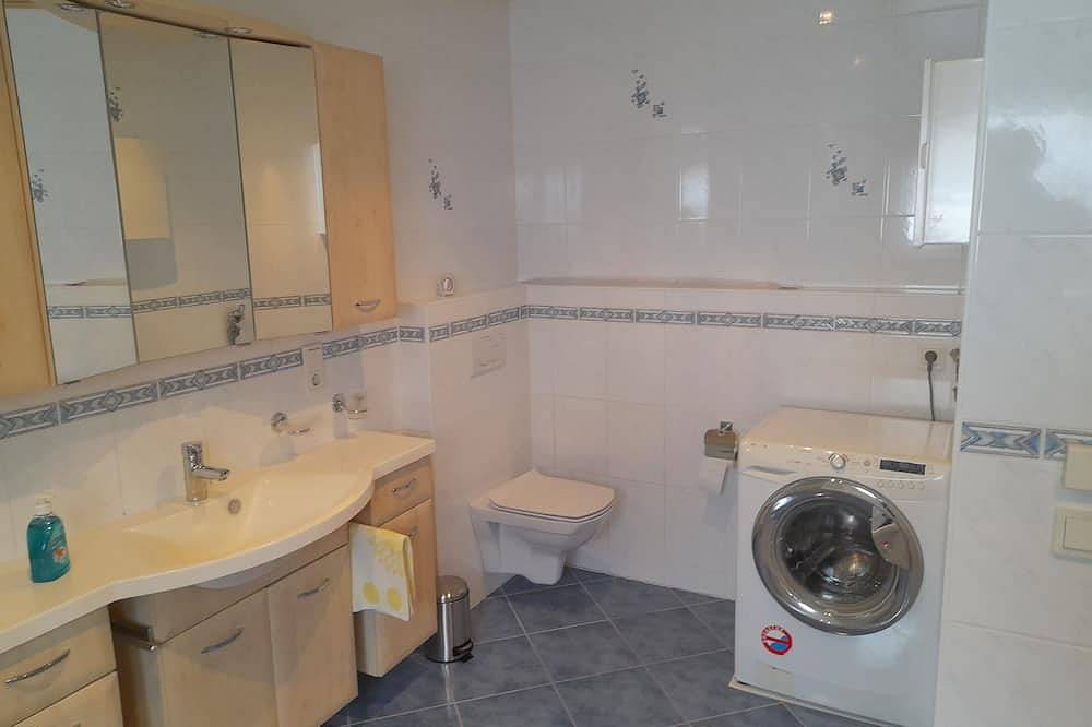 Ganze Wohnung, Ferienwohnung \"Heike\" Gemütliche Ferienwohnung in idyllischer Umgebung in Schauenburg, Hessisches Bergland