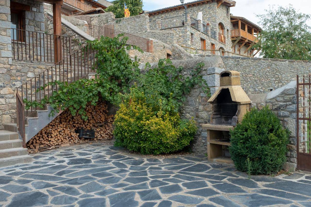 Aparthotel Bellver in Bellver de Cerdaña, Pirineo Catalan