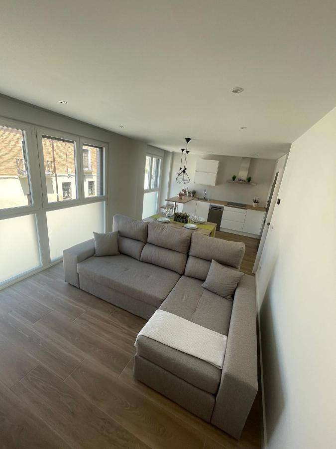 Gîte pour 4 personnes, avec vue et balcon à Los Arcos - 3