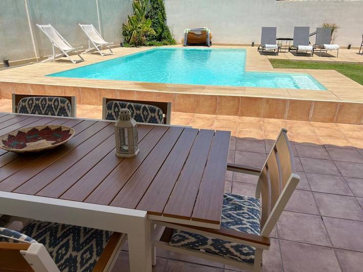 Location de vacances pour 9 personnes, avec terrasse ainsi que jardin et piscine à Alcalá de Guadaíra - 4