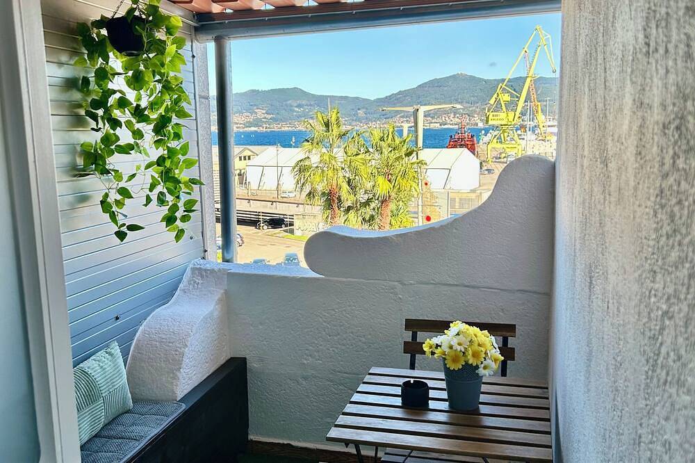 Entire apartment, Charming apartment in the best area of downtown Vigo in Vigo, Rías Baixas