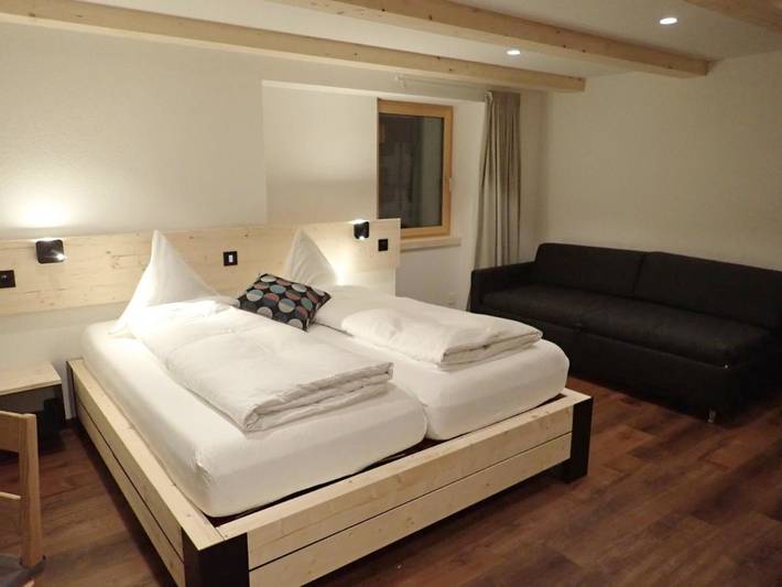 Hôtel pour 5 personnes, avec terrasse et jardin, animaux acceptés