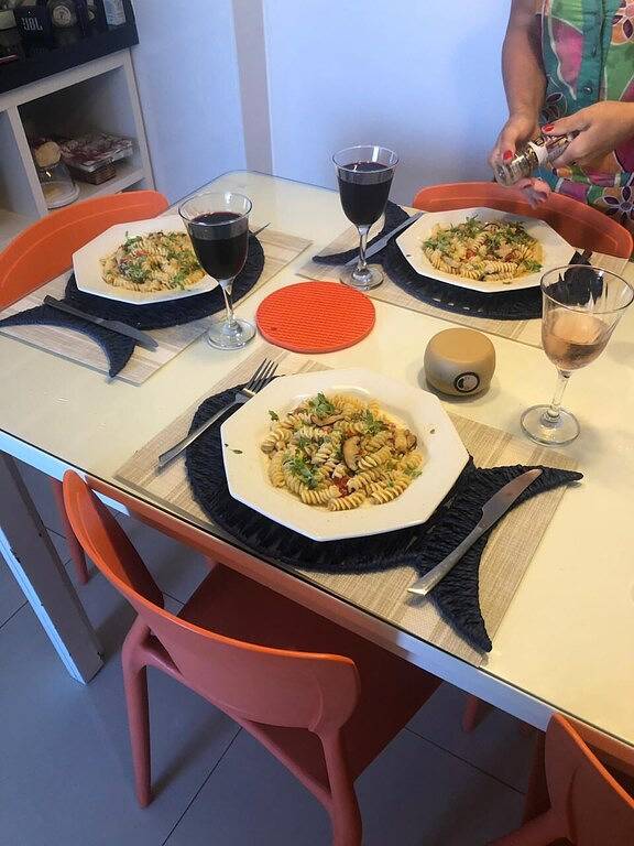 Ganze Wohnung, Mieten Sie schöne 2-Zimmer-Wohnung in einem Fort Beach Gericht. in Praia do Forte Cabo Frio, Rio de Janeiro (Bundesstaat)