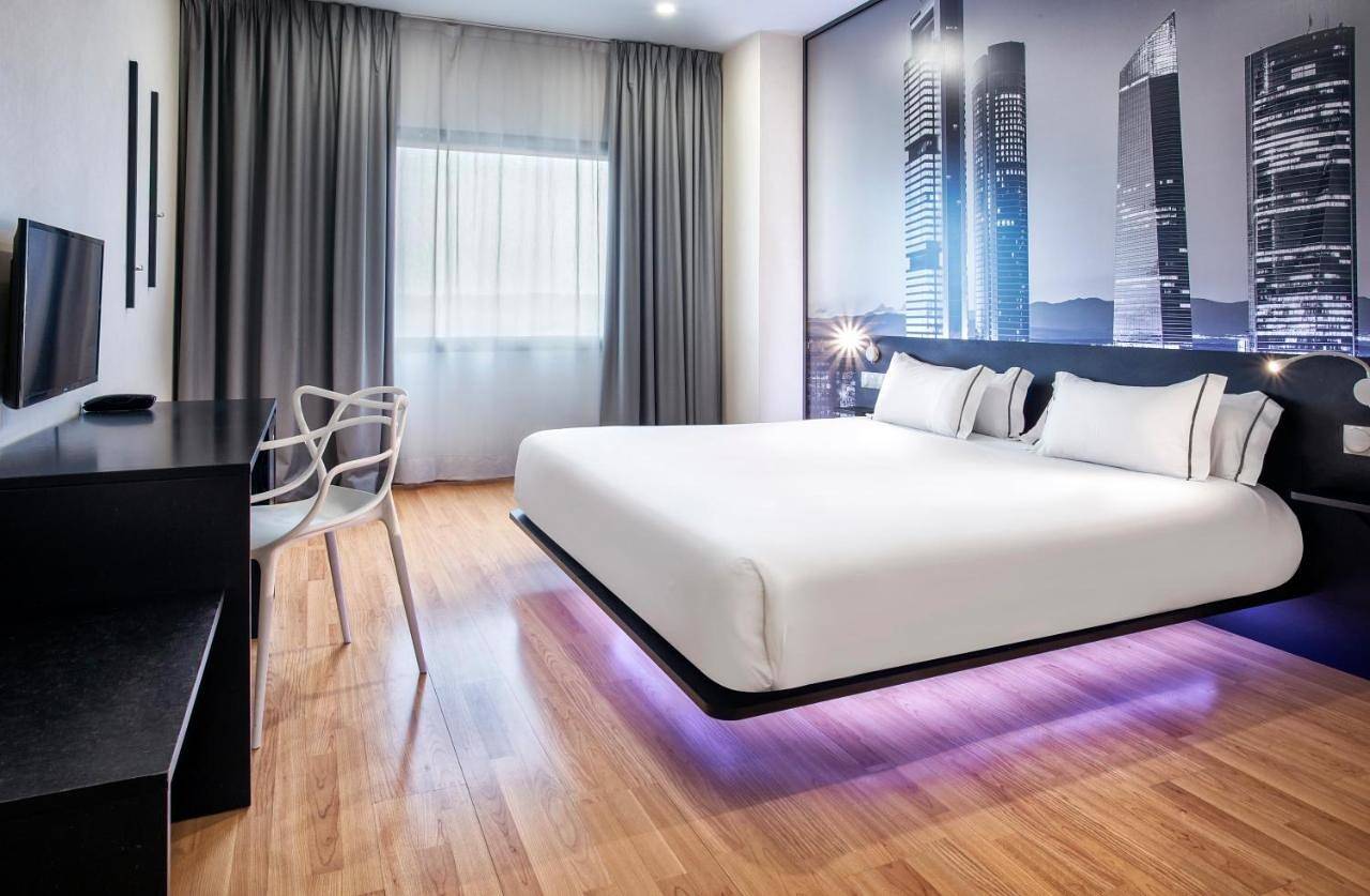B&B Hotel Madrid Aeropuerto T4 in San Sebastián de los Reyes, Provincia de Madrid