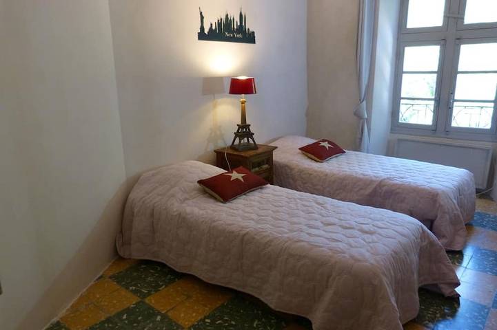 Gîte pour 6 personnes, avec jardin et terrasse à Thoiras - 3