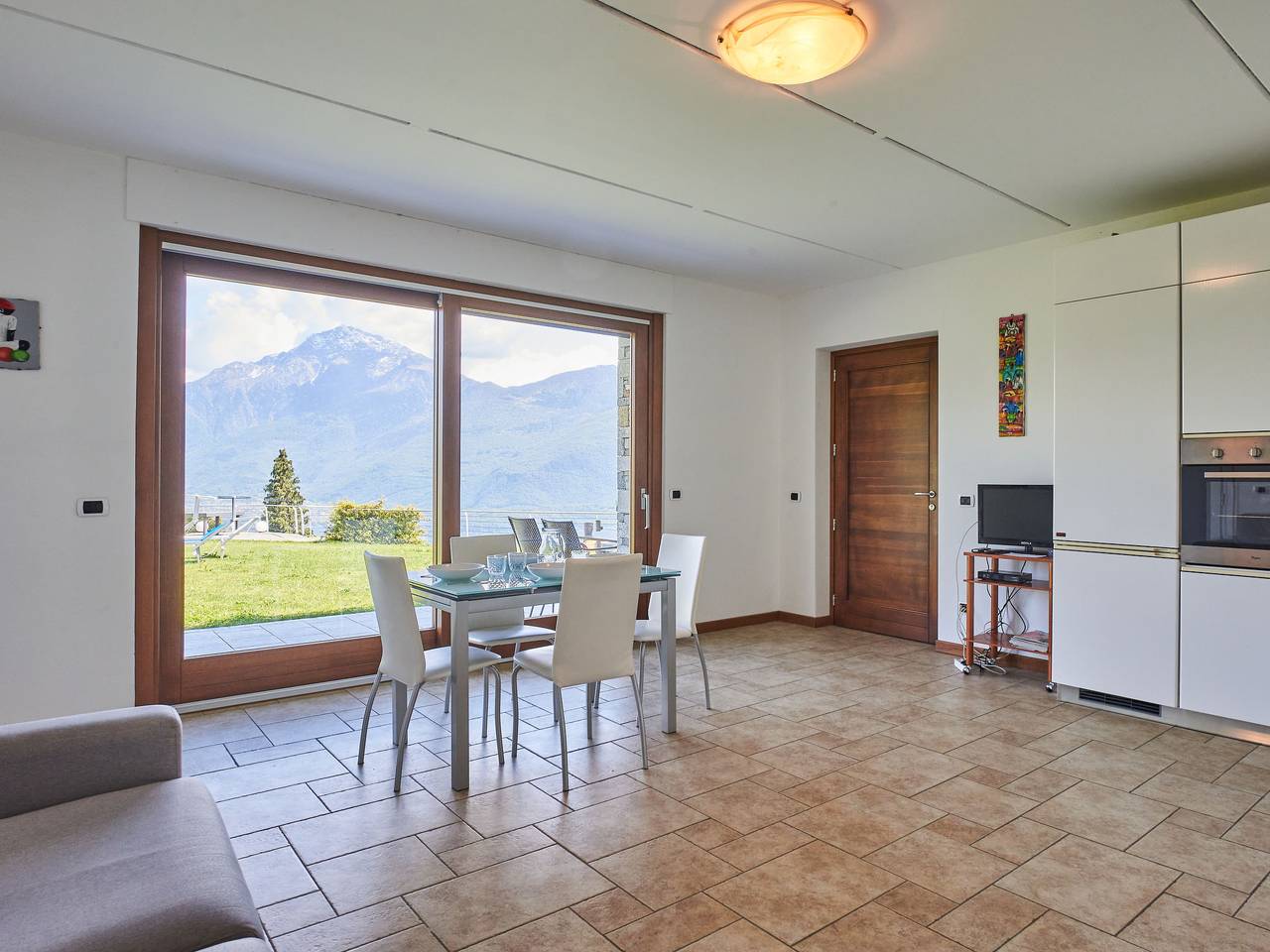 Geheel appartement, Roberta in Brenzio, Gravedona ed Uniti