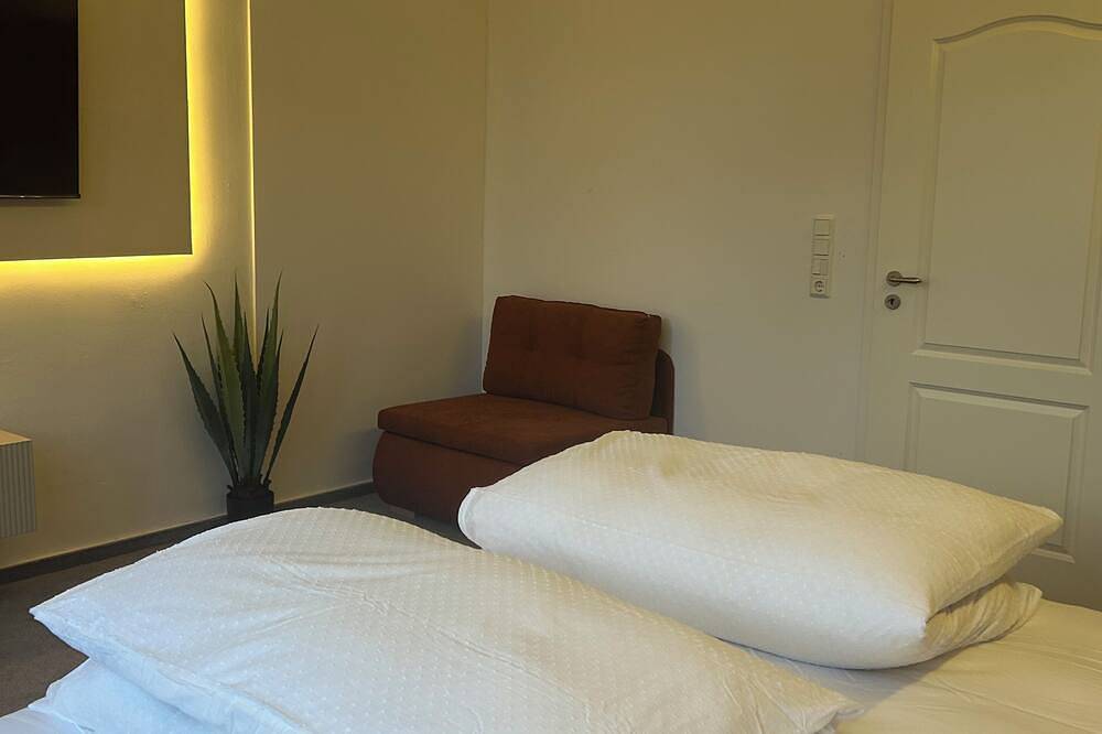 Ganze Wohnung, Altbau-Juwel | Antik trifft Modern im Denkmalhaus in Saarbrücken, Saargau